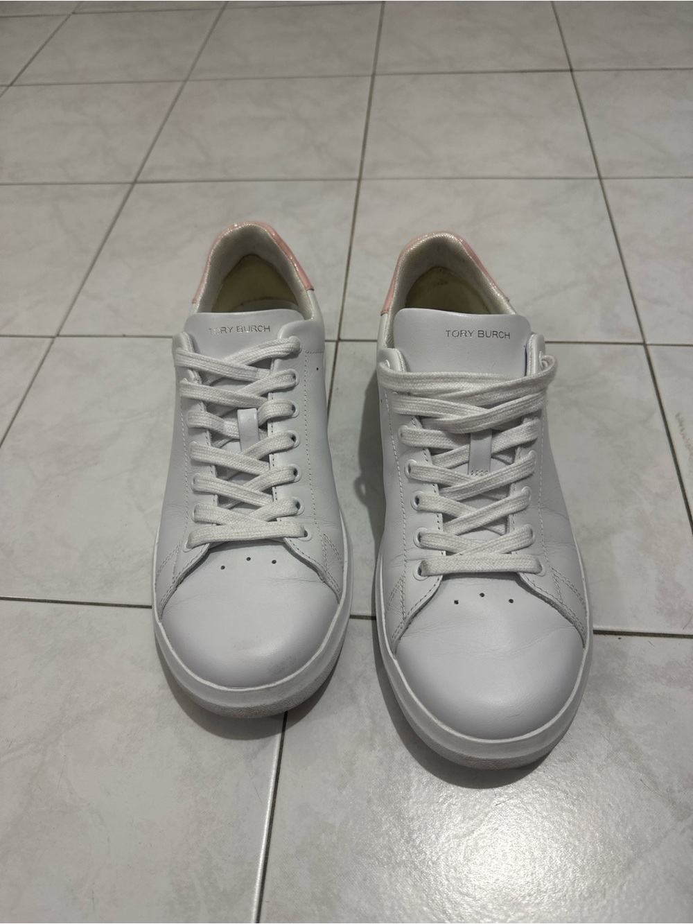 Tory Burch White Leather Sneakers with Pink Heel Tab